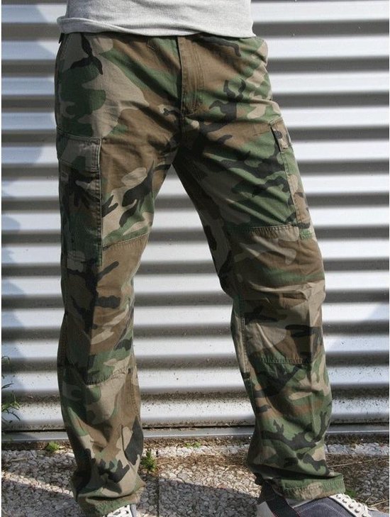 camouflage-broek-853ibt-1.jpg