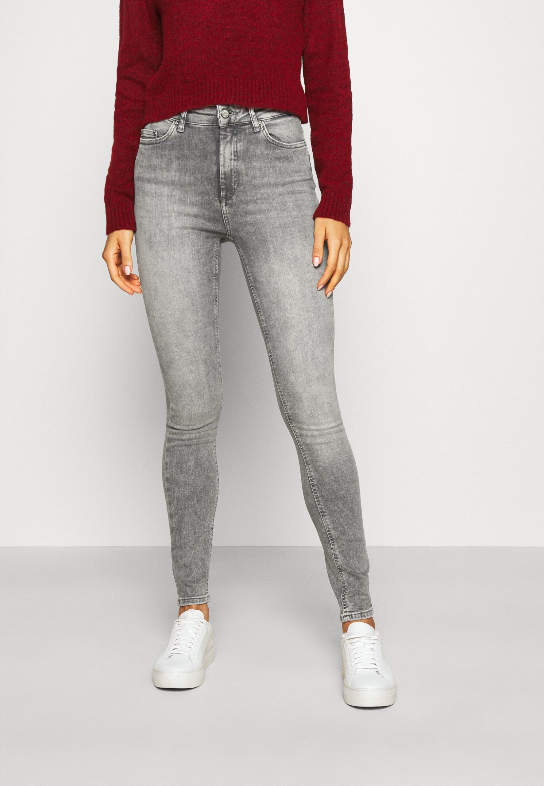 grijze-jeans-dames-133fvk-1.jpg