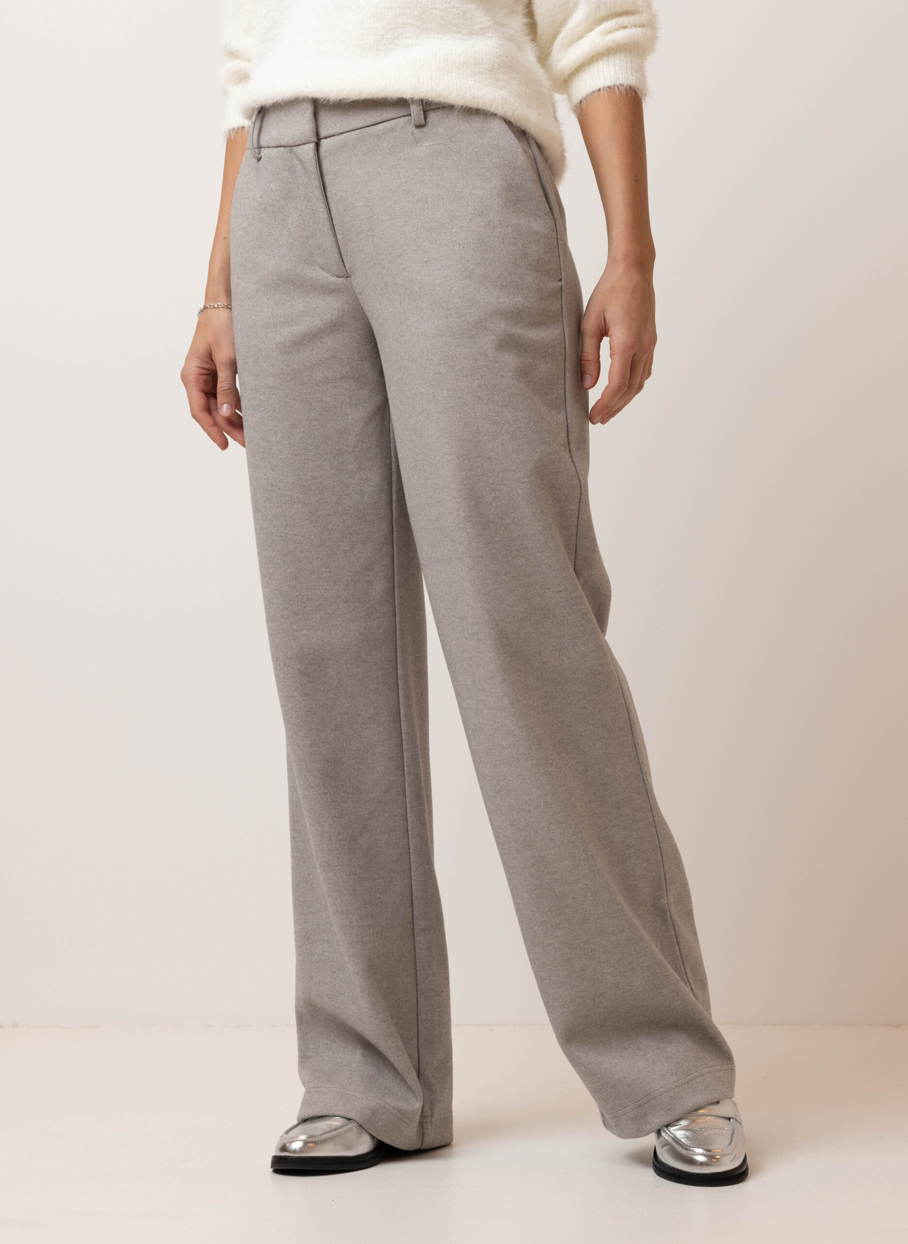 grijze-pantalon-882eis-1.jpg